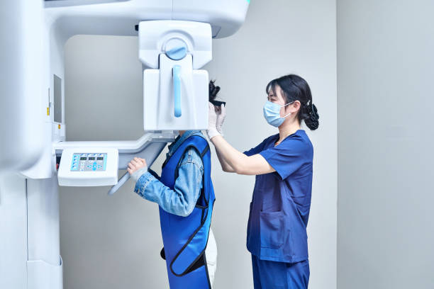 Best Emergency Dental Care for Broken or Chipped Teeth in Solana, FL